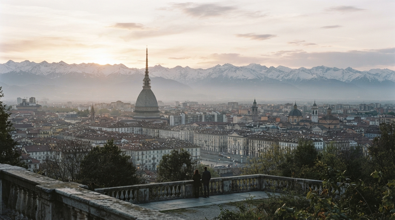 La Mole Antonelliana con le Alpi
